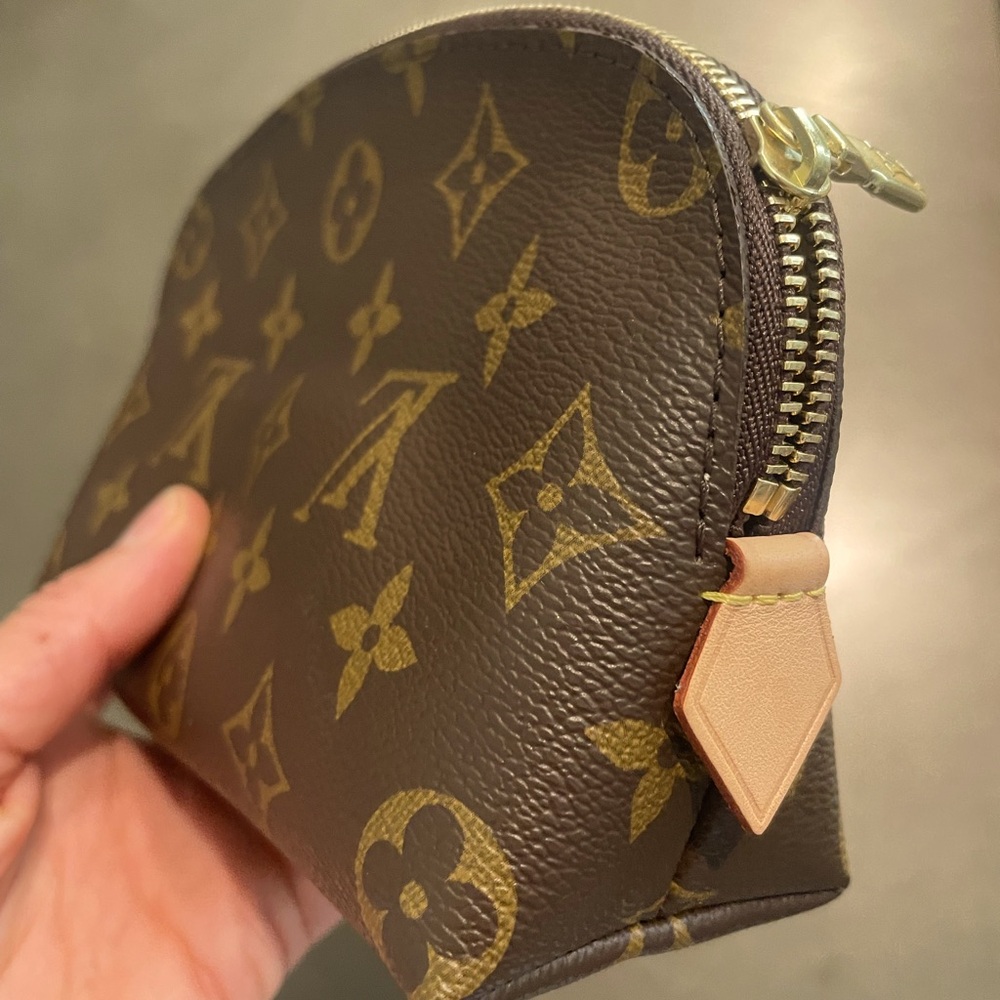 Louis Vuitton cosmetic 100% authentic